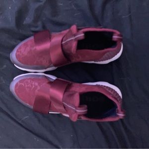 Sorel Maroon Slip On sneakers